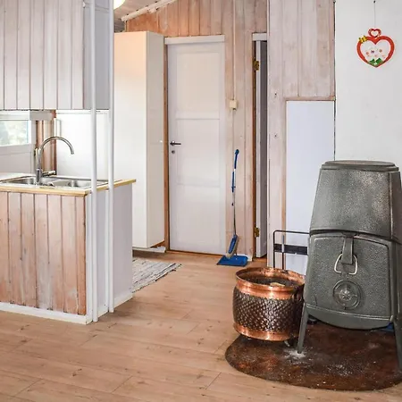 Dom wakacyjny 3 Bedroom Awesome In
