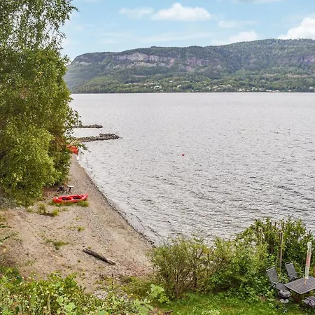 3 Bedroom Awesome In Vikersund