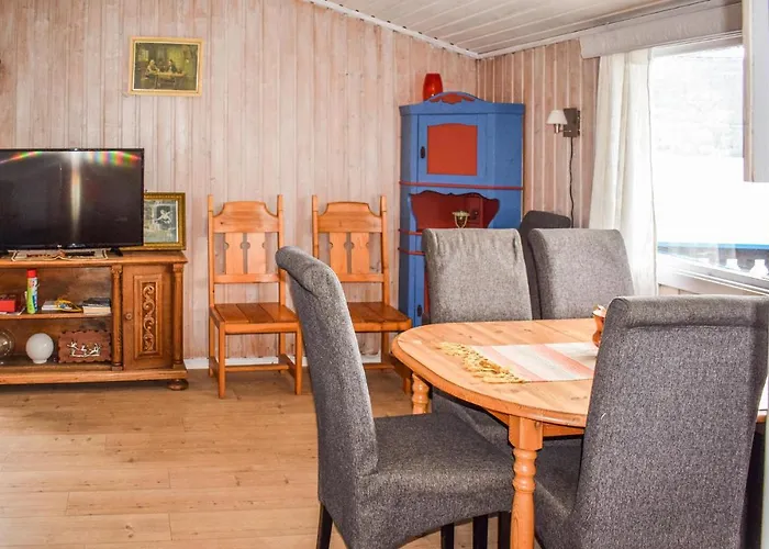 3 Bedroom Awesome In * Vikersund
