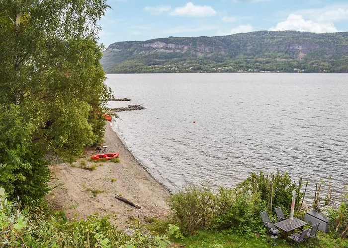 3 Bedroom Awesome In Vikersund